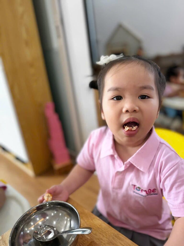 Ăn chính 
